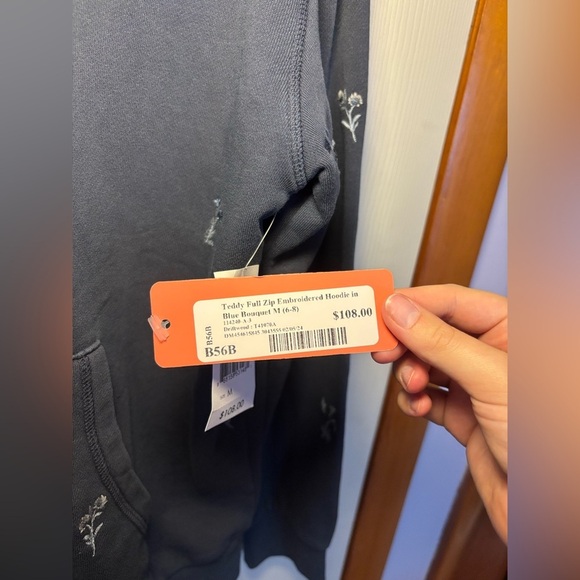 NWT Driftwood full zip embroidered hoodie in blue bouquet - Picture 5 of 10